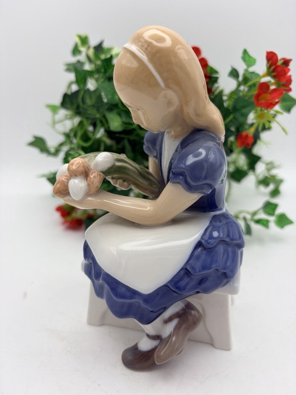 Vintage Bing & Grondahl Ida's Flowers Porcelain Figurine #2298